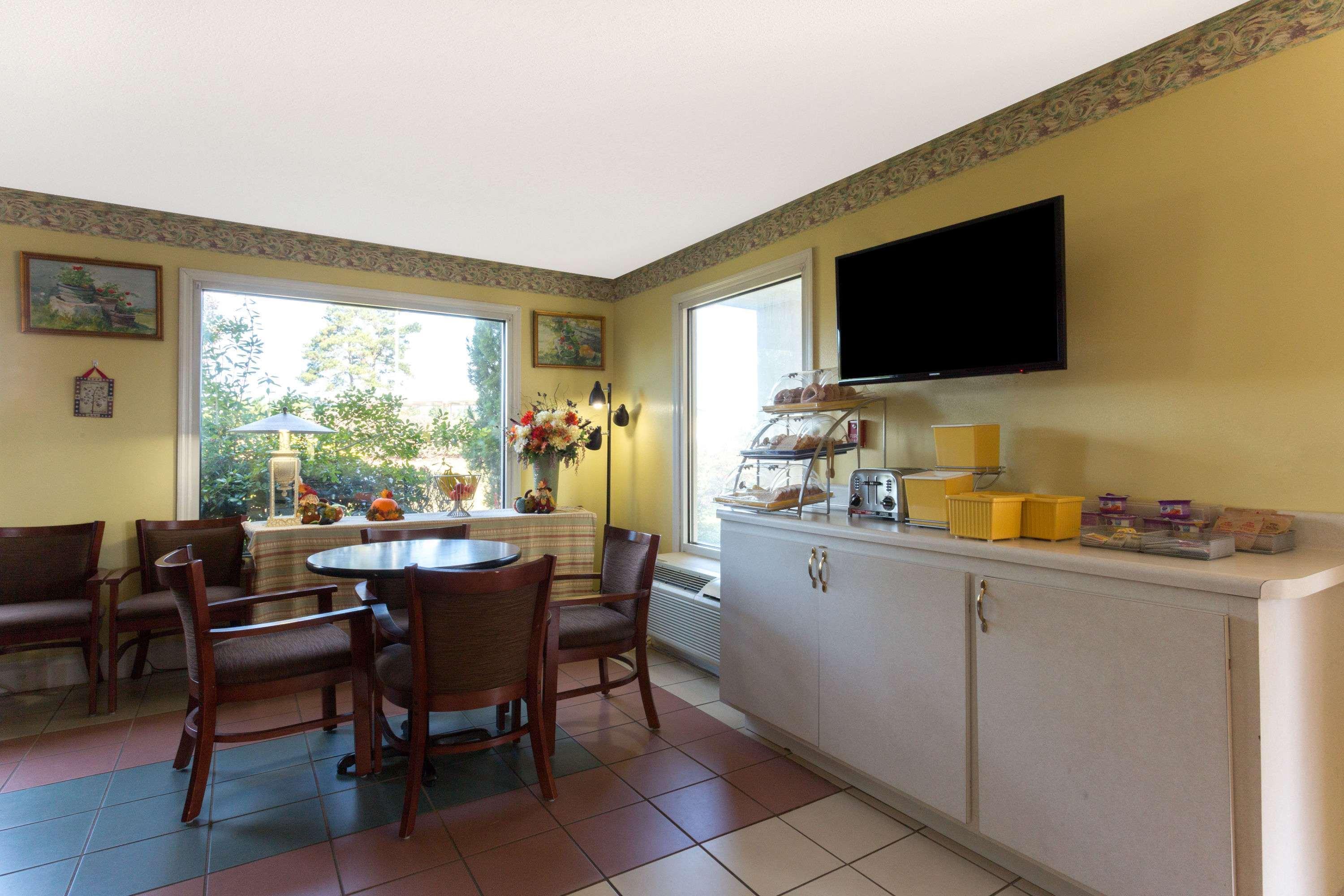 Days Inn Lamont/Monticello Extérieur photo